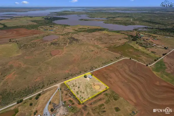 895 LINDEMANN ROAD, Scotland, TX 76379