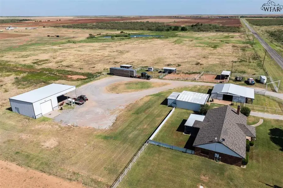 1951 N FM 2384, Electra, TX 76360 - Image #3