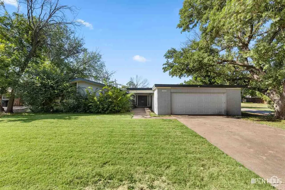 1605 WEEKS STREET, Wichita Falls, TX 76302 - Image #1