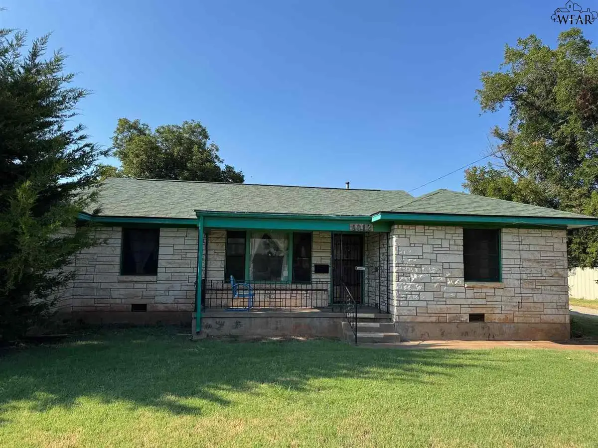1012 W CUSTER STREET, Seymour, TX 76380 - #1