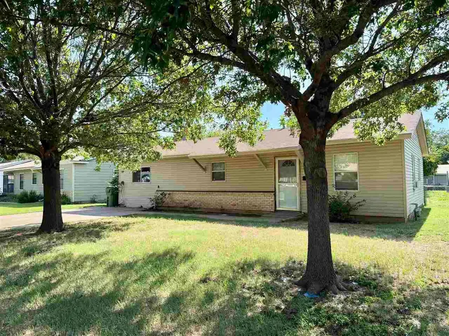 1405 TANBARK ROAD, Wichita Falls, TX 76306 - Image #2