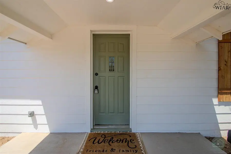 4002 LORANCE STREET, Vernon, TX 76384 - Image #3