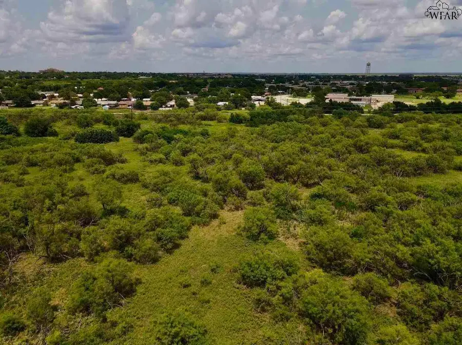 3901 LENORE DRIVE, Wichita Falls, TX 76306 - Image #3