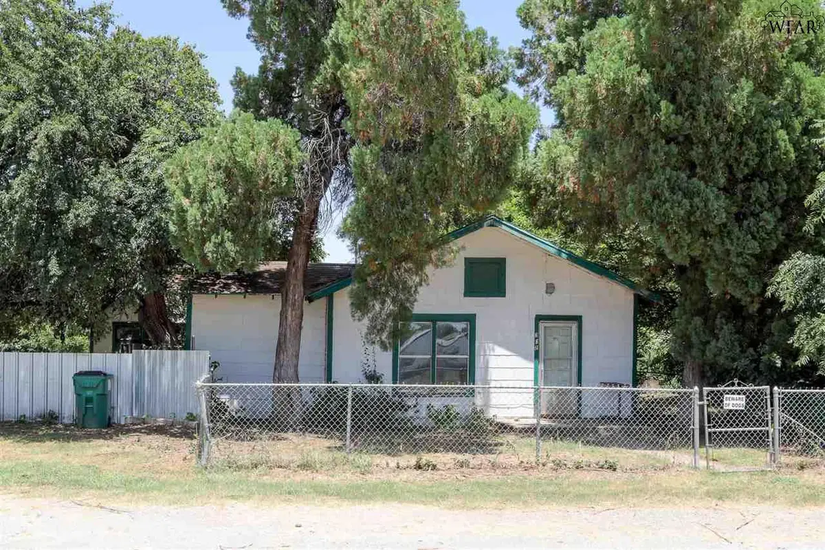 302 W RUBY AVENUE, Iowa Park, TX 76367 - Image #1