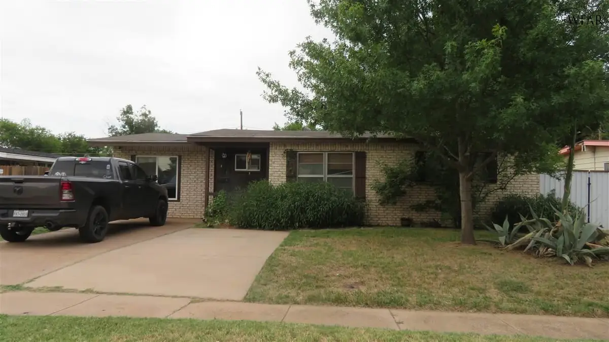 4108 LAVELL AVENUE, Wichita Falls, TX 76308 - Image #1