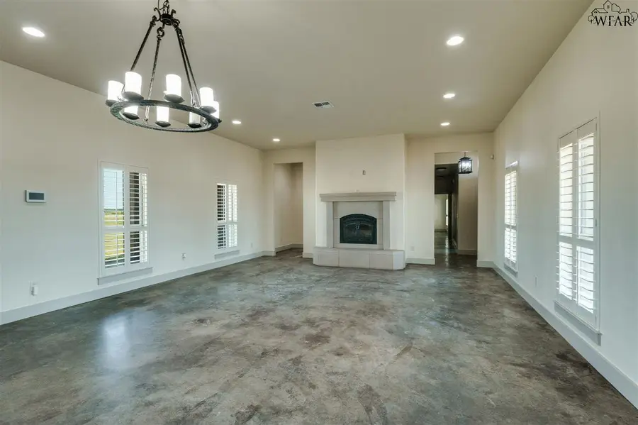 154 PRAIRIE WAY, Wichita Falls, TX 76310 - Image #3