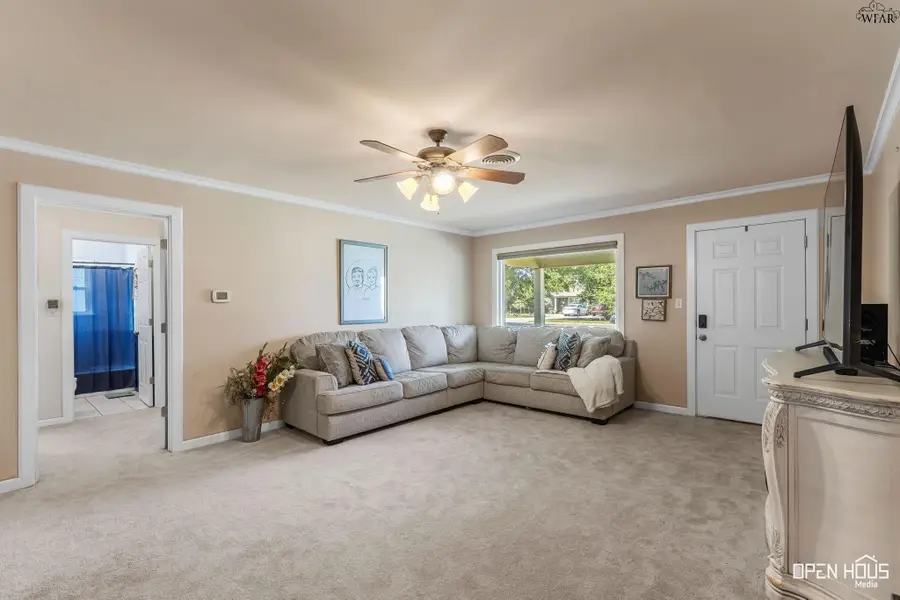 1915 STADIUM DRIVE, Vernon, TX 76384 - Image #3