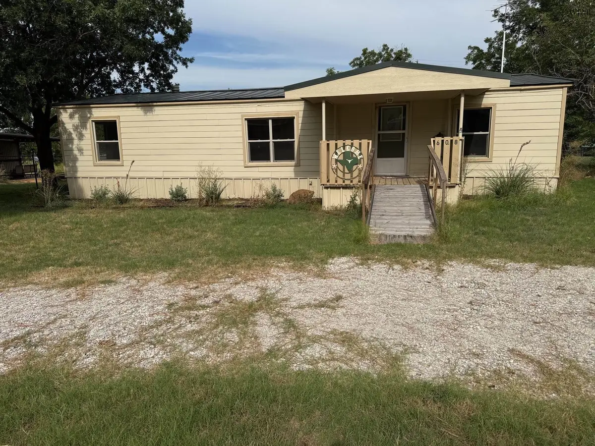 608 N BROWNING STREET, Seymour, TX 76380 - Image #1