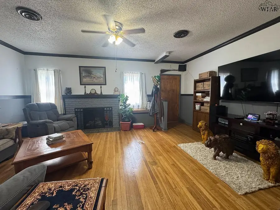 1106 HILLCREST DRIVE, Vernon, TX 76384 - Image #2