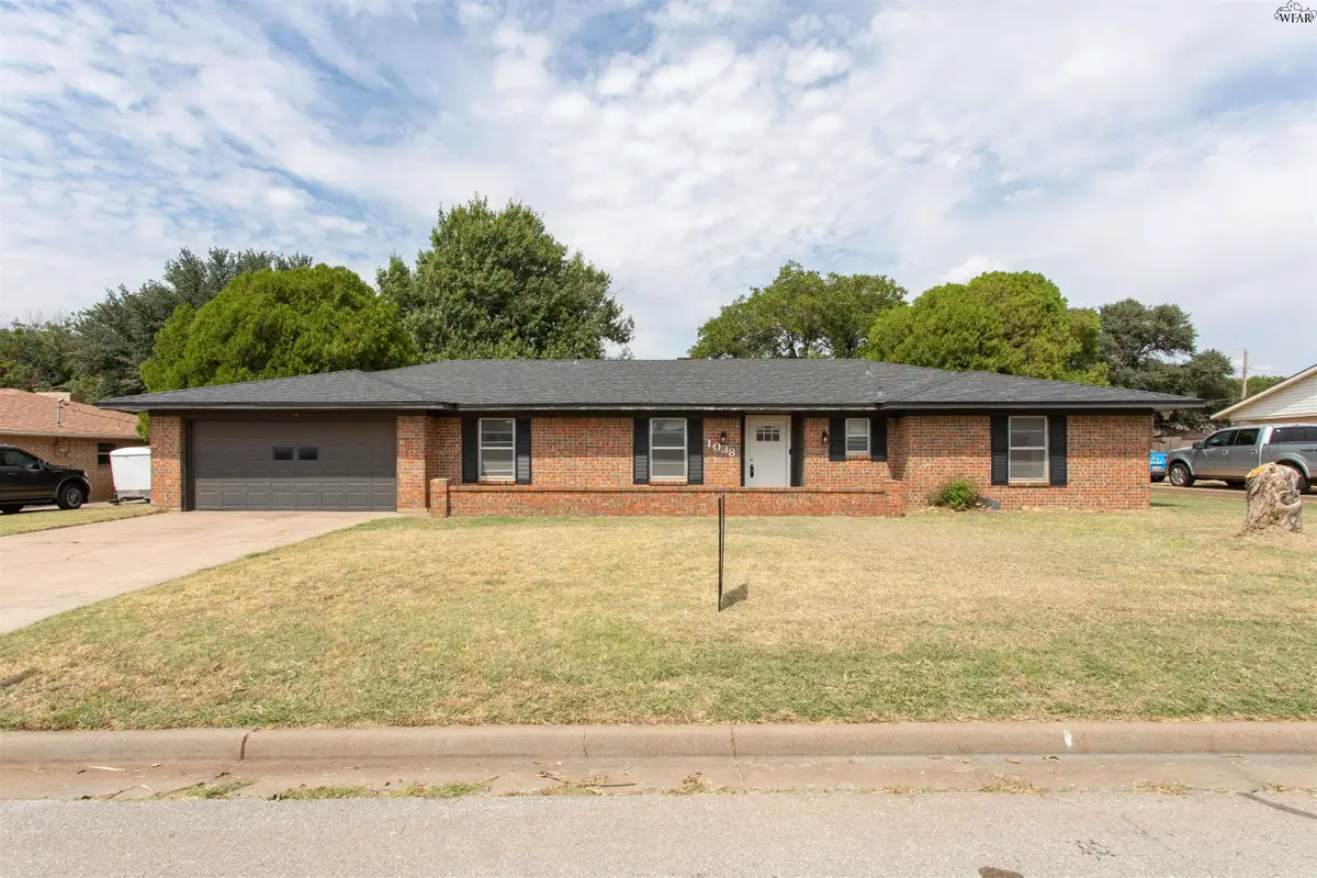1038 JAN LEE DRIVE, Burkburnett, TX 76354 - Image #1