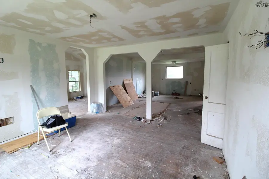 1107 HARLAN AVENUE, Wichita Falls, TX 76306 - Image #2