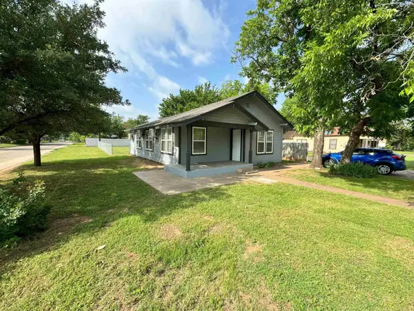 1401 N 8TH STREET, Wichita Falls, TX 76306