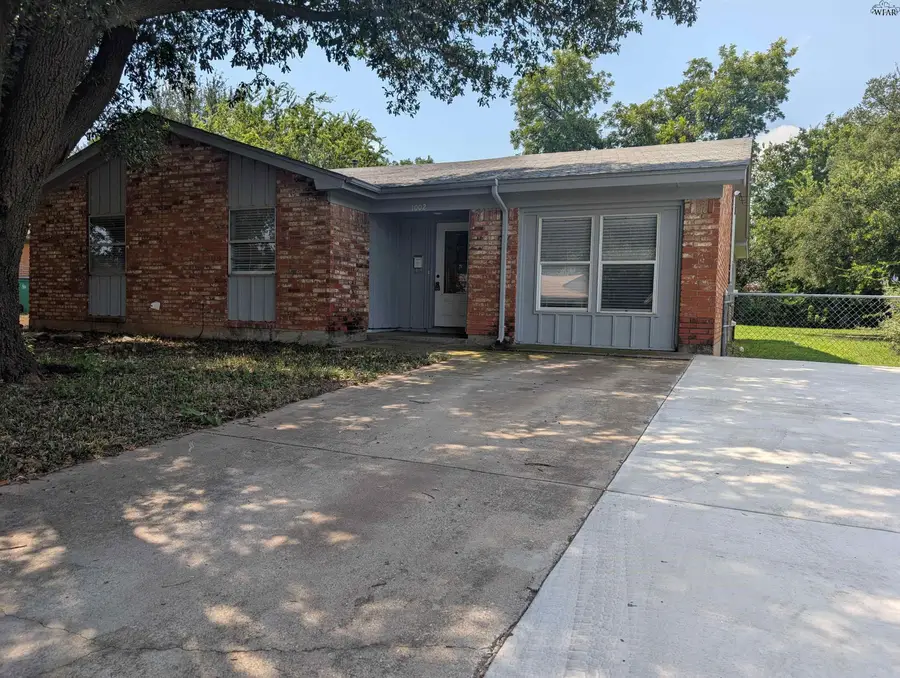 1002 JAN DRIVE, Burkburnett, TX 76354 - Image #2