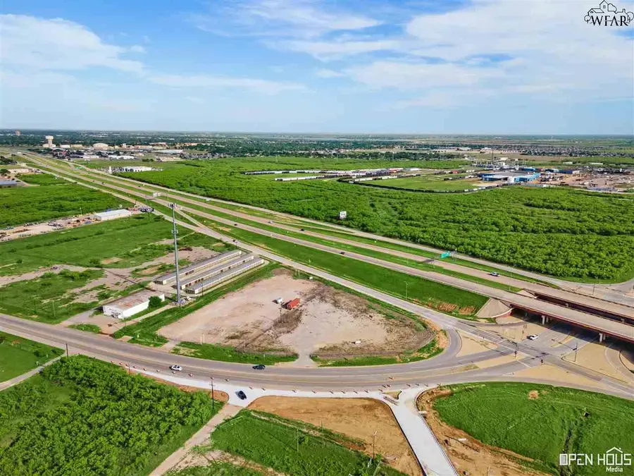 6317 SEYMOUR ROAD, Wichita Falls, TX 76310 - Image #2