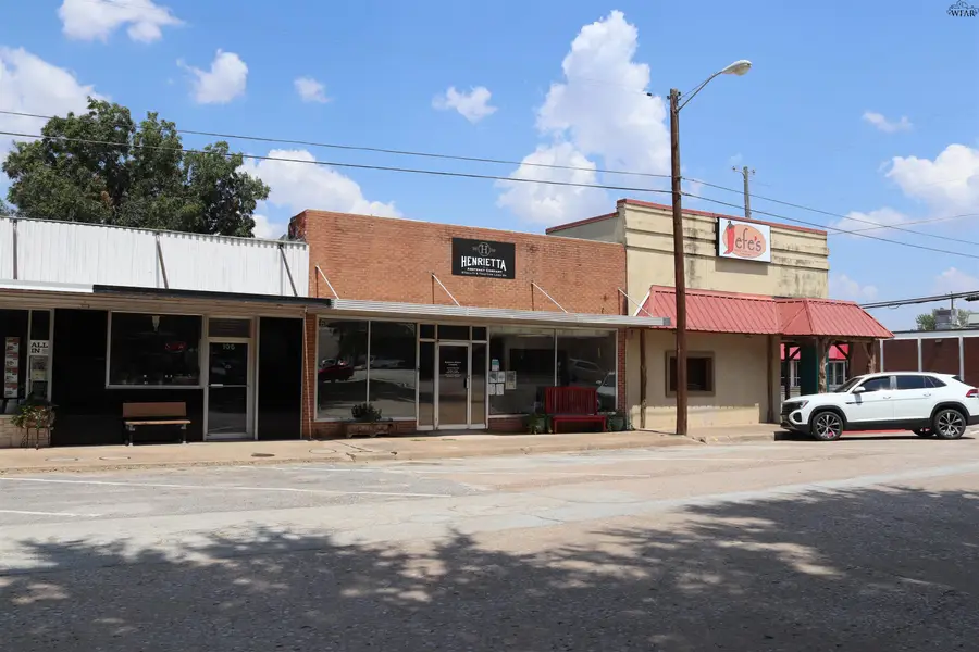 106 W IKARD STREET, Henrietta, TX 76365 - Image #3