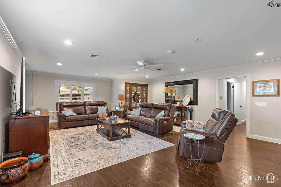 2107 GRANADA DRIVE, Wichita Falls, TX 76308 - Image #3