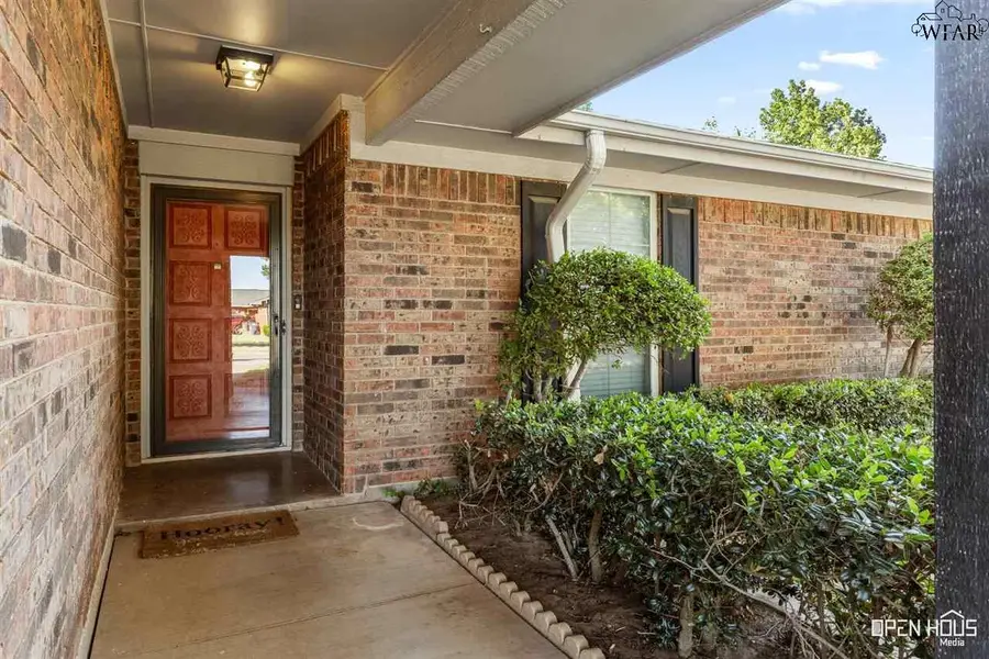 2712 MILLER COURT, Wichita Falls, TX 76308 - Image #2