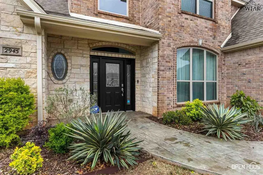 2945 S SHEPHERDS GLEN, Wichita Falls, TX 76308 - Image #3
