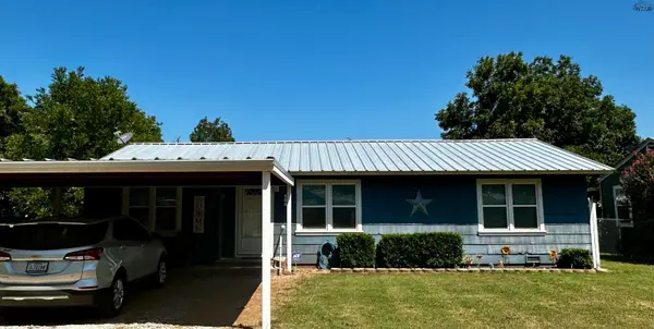 506 W REIMAN STREET, Seymour, TX 76380