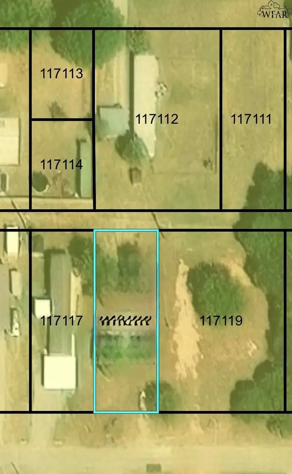 306 E PECAN STREET, Iowa Park, TX 76367