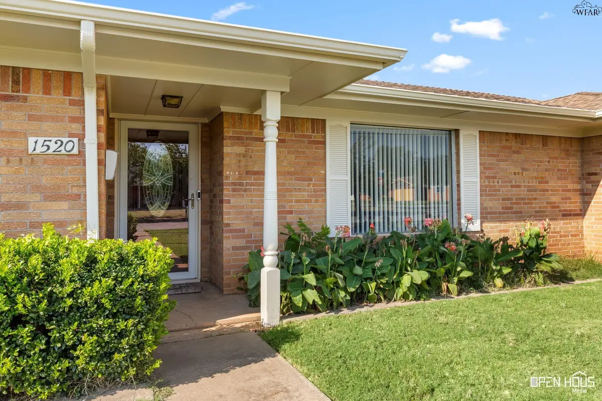 1520 SWEETBRIAR DRIVE, Wichita Falls, TX 76302 - Image #1