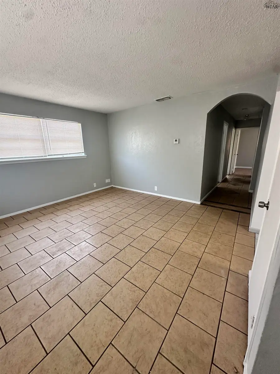 2701 BYRNE PLACE, Wichita Falls, TX 76306 - Image #2