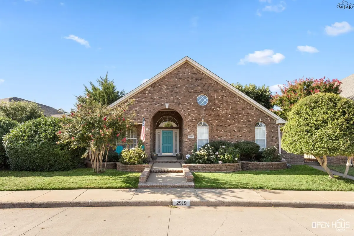 2919 LOMA LINDA LANE, Wichita Falls, TX 76308 - Image #1