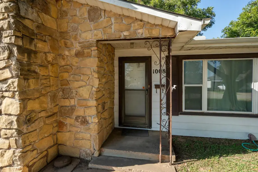 1008 W HAMILTON STREET, Olney, TX 76374 - #2