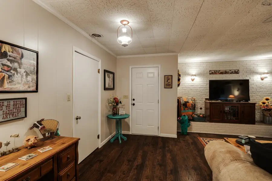 1008 W HAMILTON STREET, Olney, TX 76374 - #3