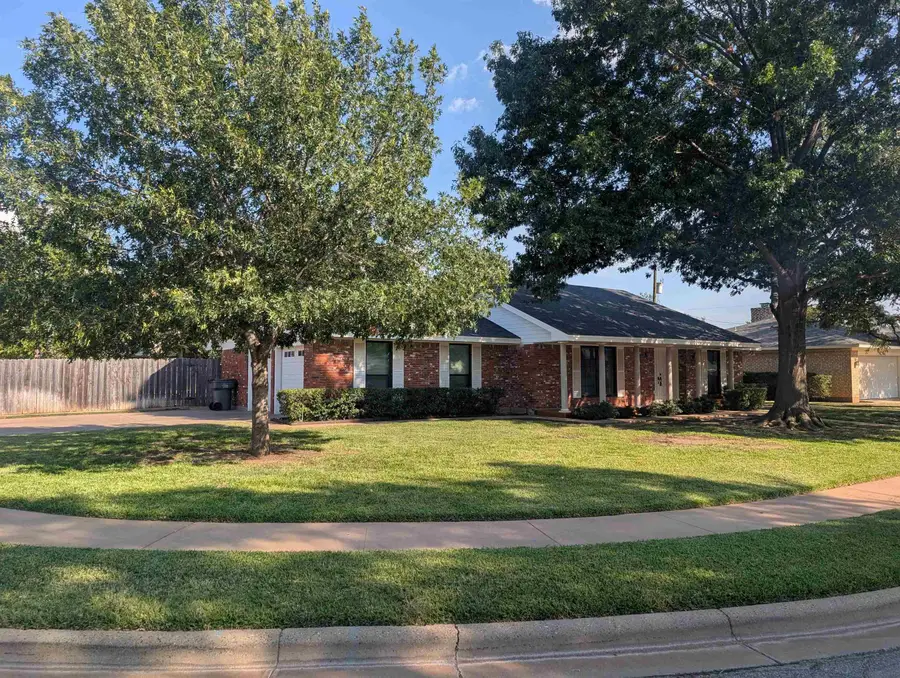 4213 SCOTTSDALE LANE, Wichita Falls, TX 76302 - Image #2