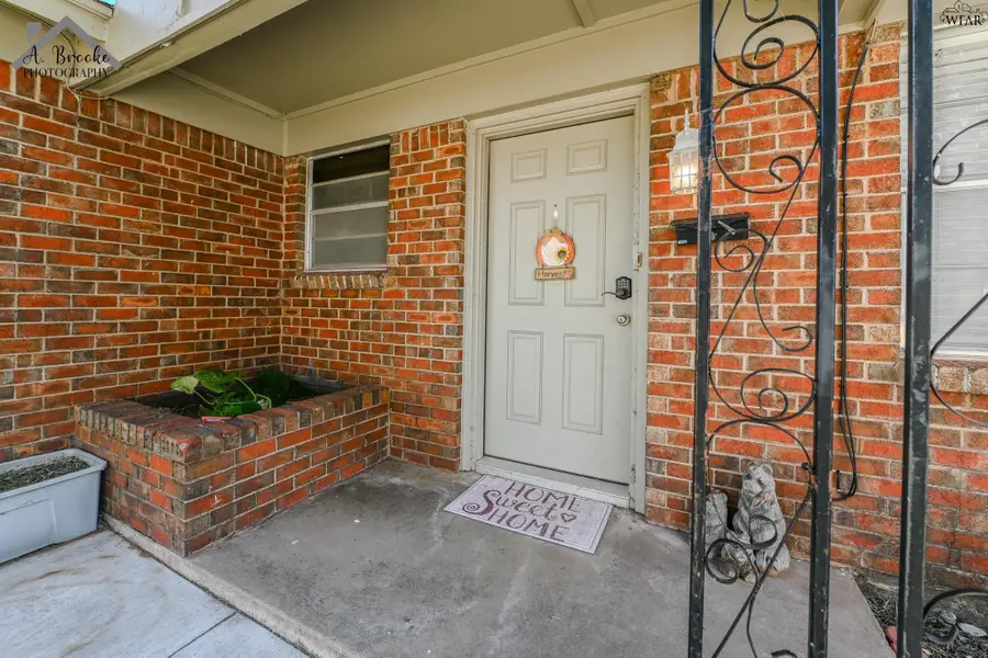 1907 MARGARET DRIVE, Wichita Falls, TX 76306 - Image #3
