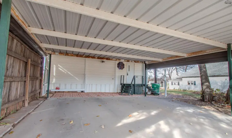 507 E 2ND STREET, Burkburnett, TX 76354 - Image #2