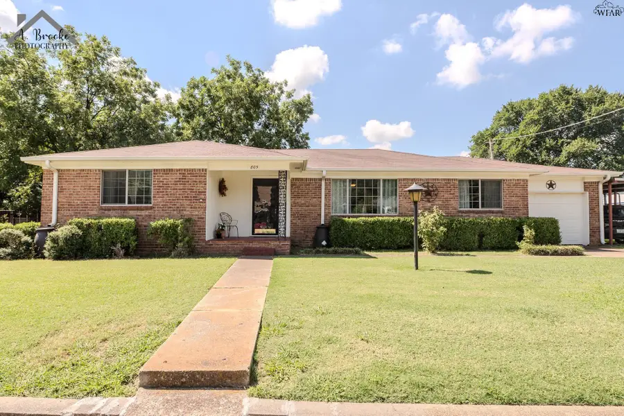 805 E GILBERT STREET, Henrietta, TX 76365 - Image #2
