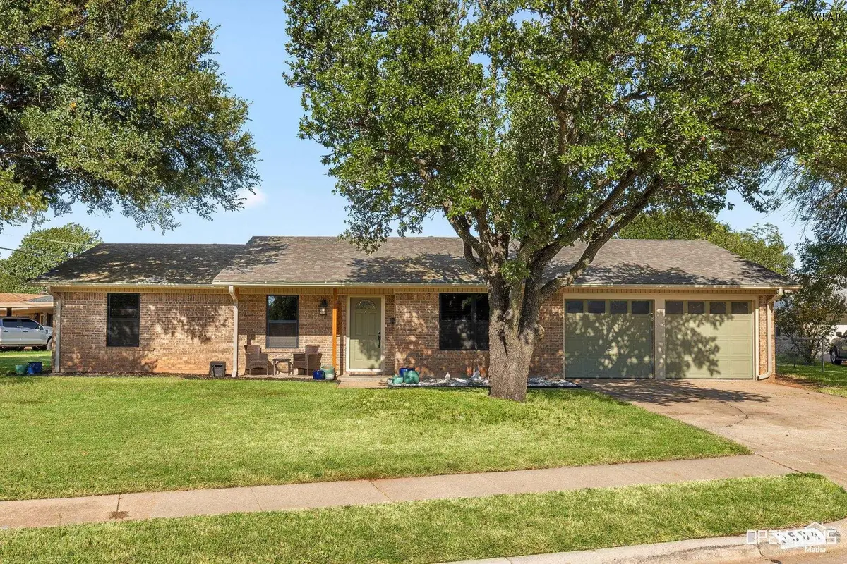 3504 WAGON WHEEL, Wichita Falls, TX 76310 - Image #1