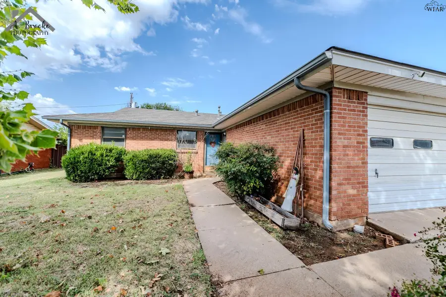 1616 IVY LANE, Wichita Falls, TX 76306 - Image #3