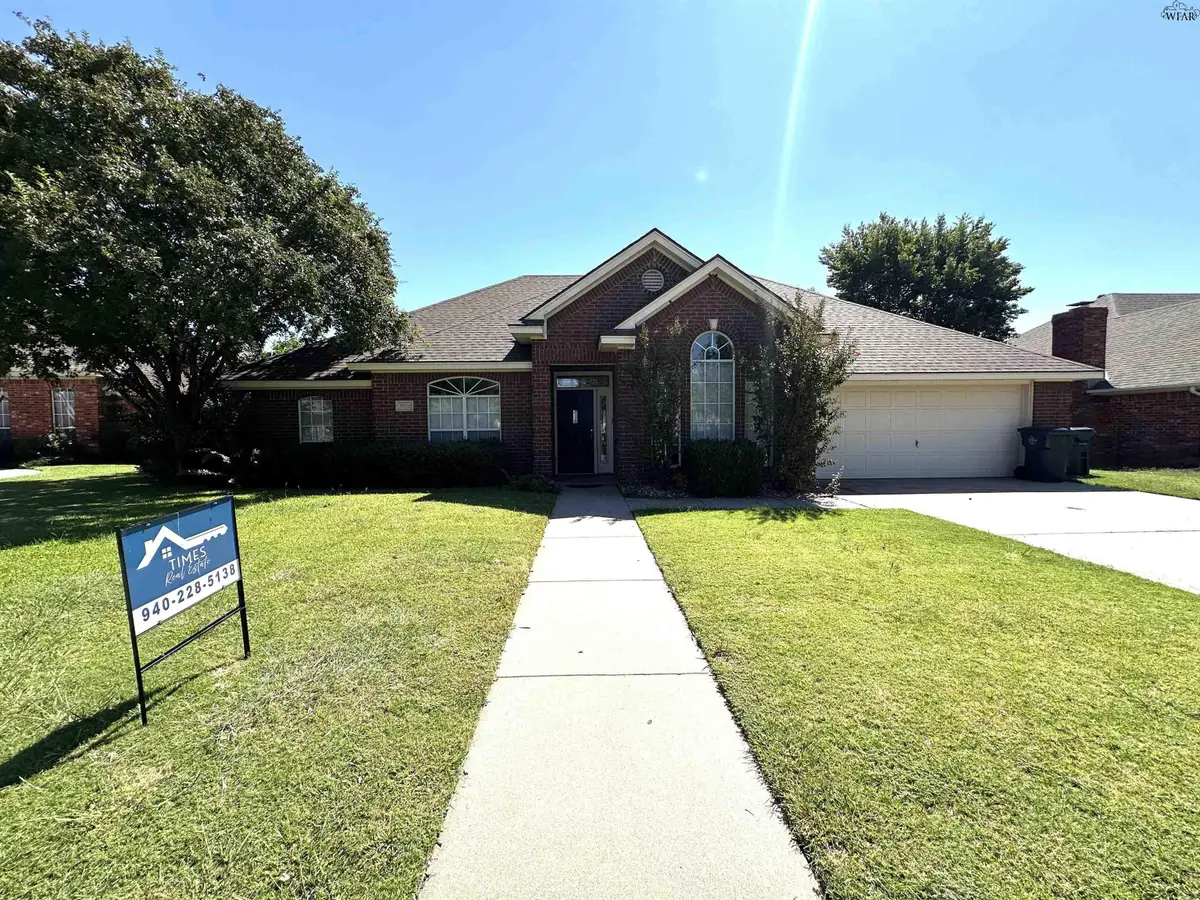 3028 WHITEHALL LANE, Wichita Falls, TX 76309 - Image #1