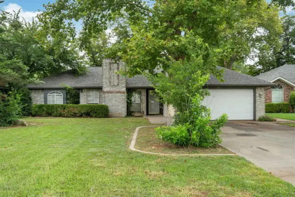 507 CHARLOTTE AVENUE, Burkburnett, TX 76354