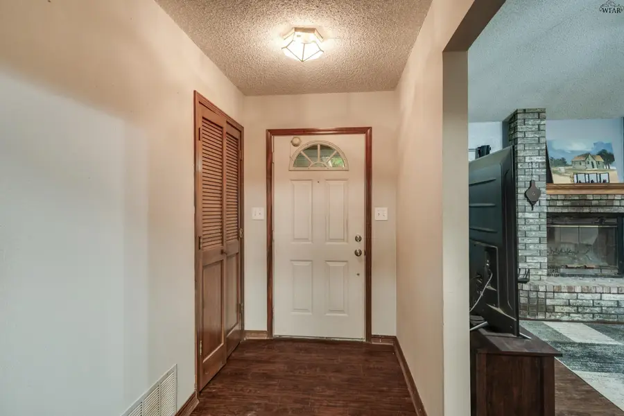 507 CHARLOTTE AVENUE, Burkburnett, TX 76354 - Image #3