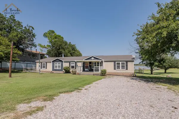 220 OSAGE CIRCLE, Henrietta, TX 76365