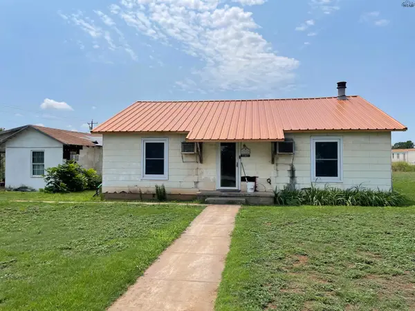 521 N 5TH STREET, Crowell, TX 79227