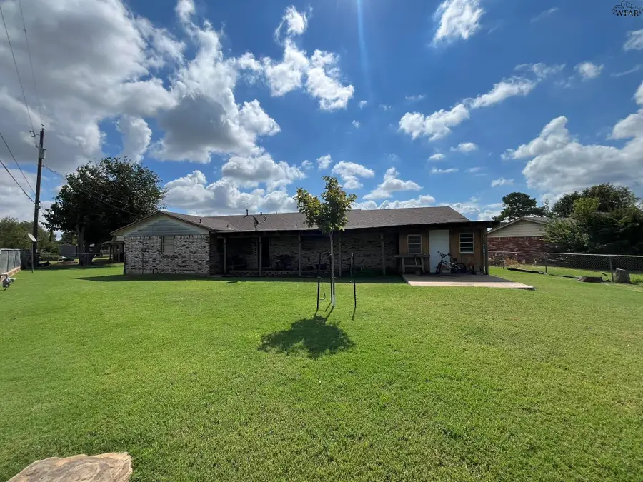 6 BILLIE CIRCLE, Wichita Falls, TX 76306 - Image #3