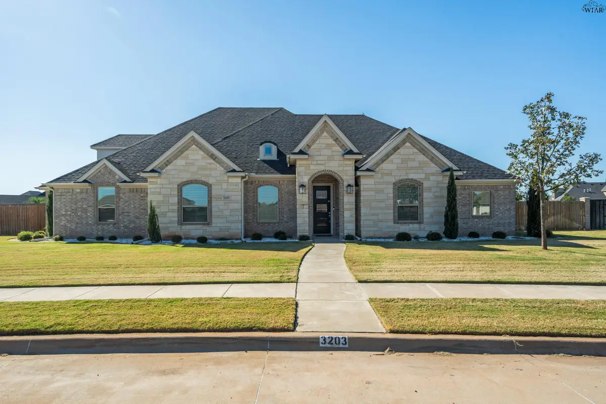 3203 RED COACH LANE, Wichita Falls, TX 76308 - Image #1