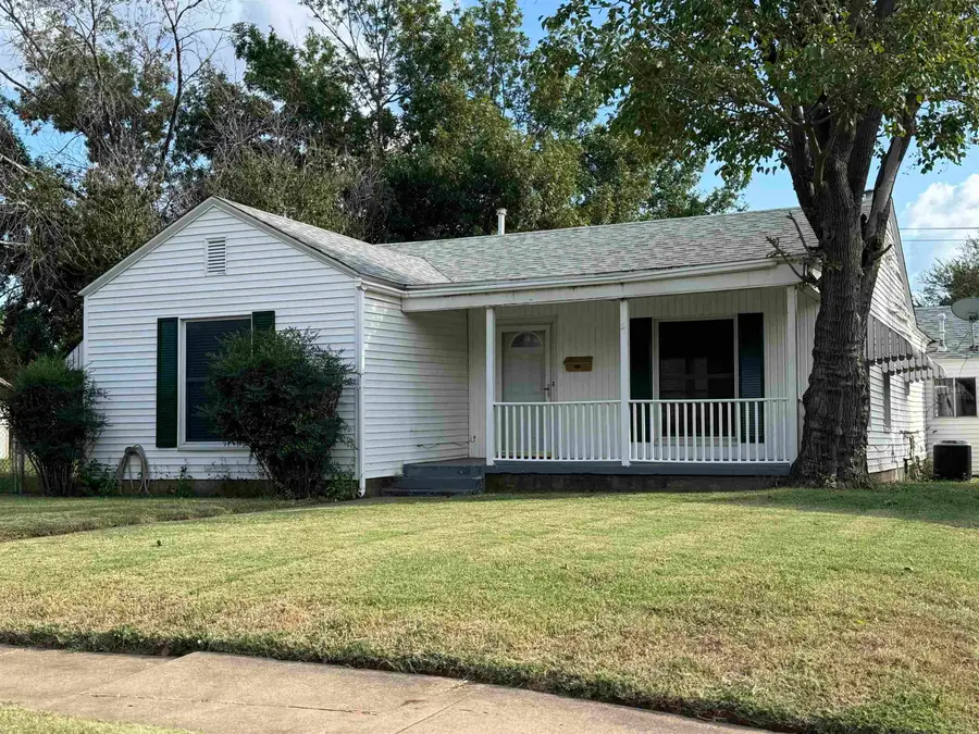 1661 KEELER AVENUE, Wichita Falls, TX 76301 - Image #2