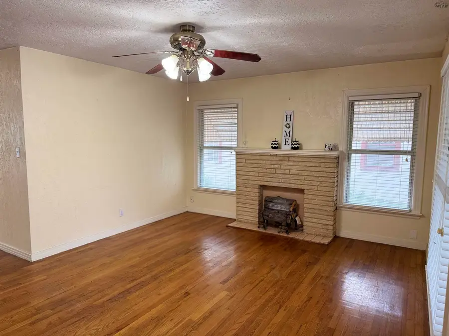 1661 KEELER AVENUE, Wichita Falls, TX 76301 - Image #3