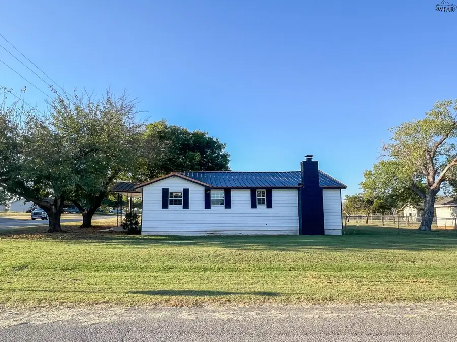 301 S ROSE STREET, Archer City, TX 76351 - Image #3