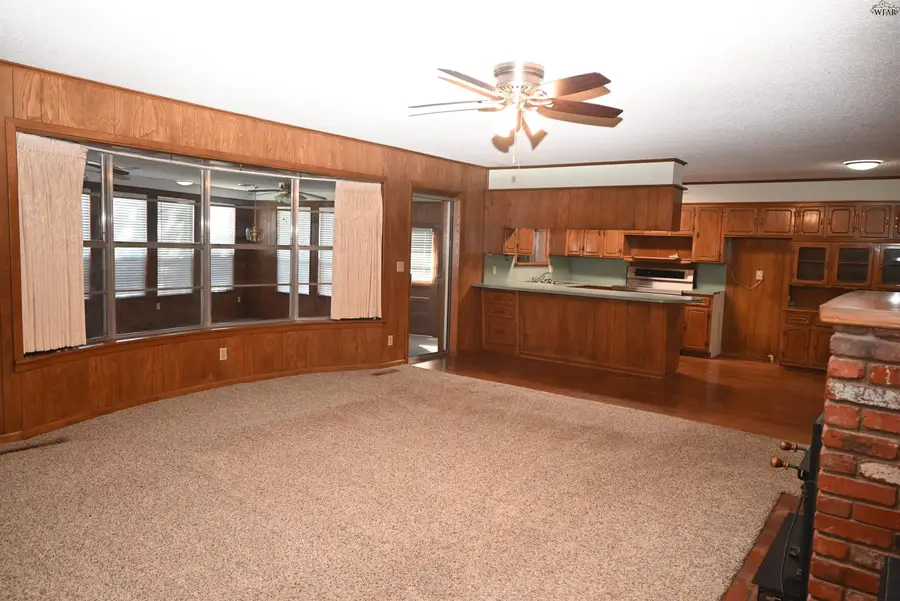 77 EDGEWATER DRIVE, Wichita Falls, TX 76308 - Image #3