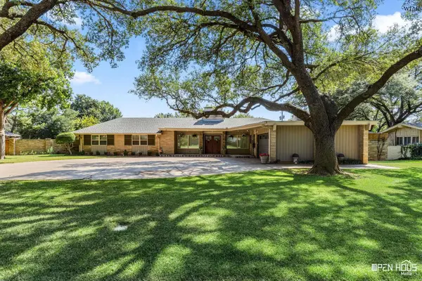 2605 AMHERST DRIVE, Wichita Falls, TX 76308-5302