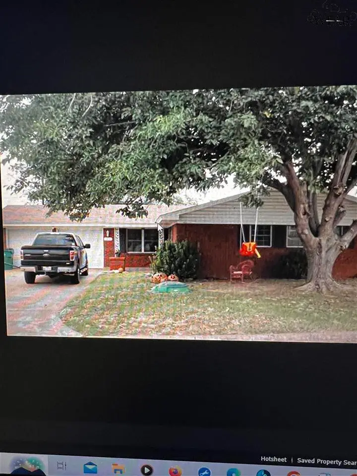 1016 E BEVERLY LOOP, Burkburnett, TX 76354 - Image #1