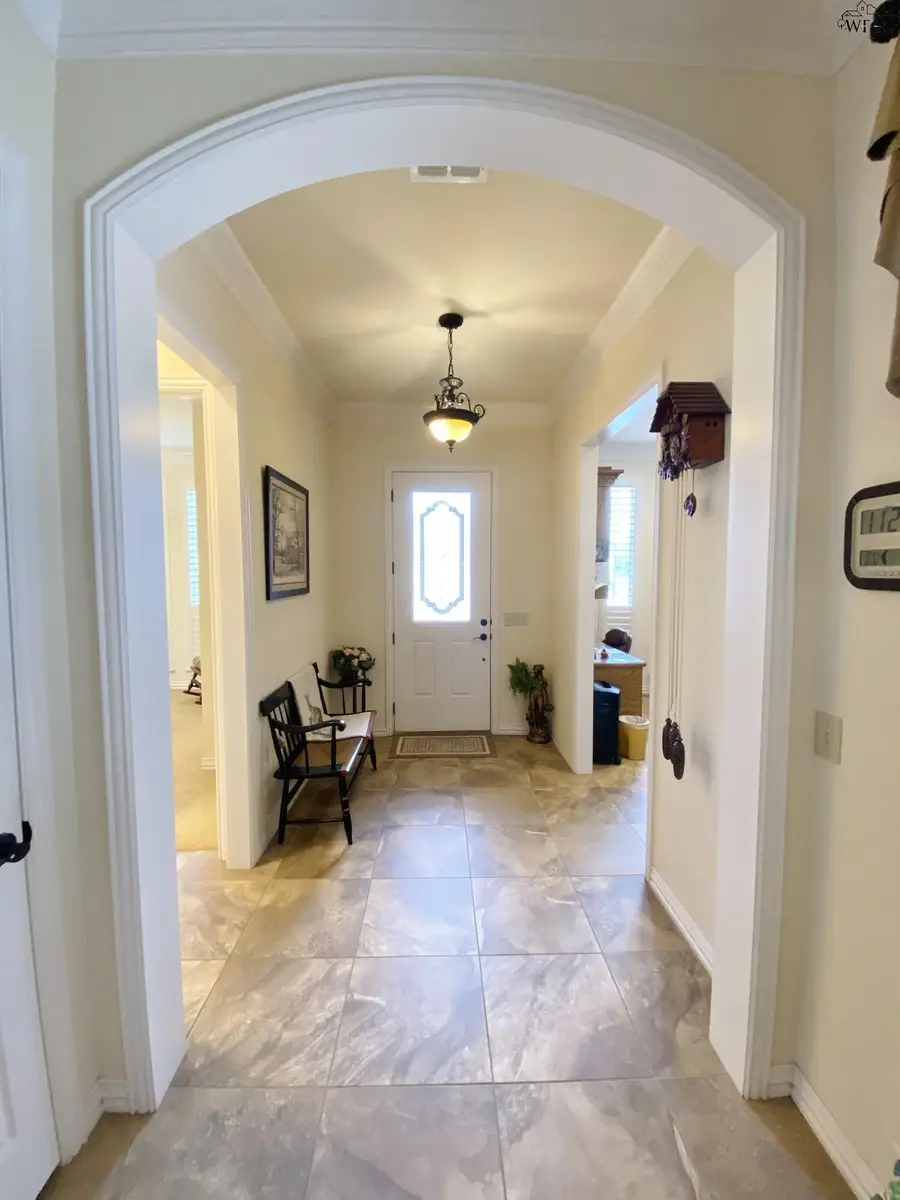 1606 TANGLEWOOD DRIVE, Wichita Falls, TX 76309 - Image #3