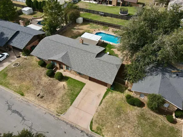 912 KIOWA DRIVE, Burkburnett, TX 76354